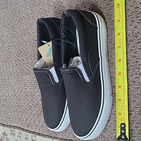 THEREABOUTS BIG GIRLS BLACK SLIP ON CANVAS SHOES SIZE 5 - Picture 5 of 9